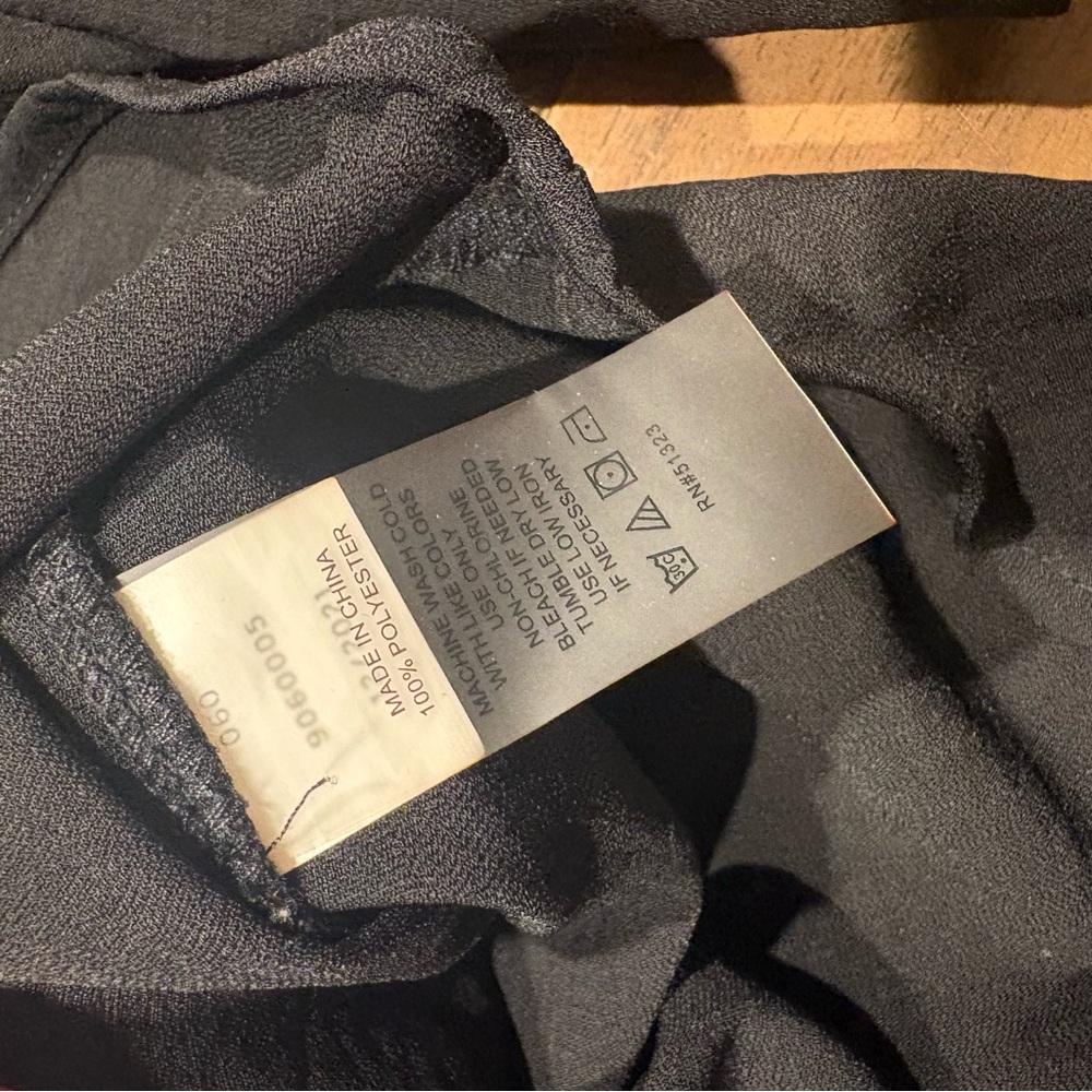 Vince Camuto Women's Split Button Neck Ruffle 3/4 Sleeve Black Blouse Size M - Picture 6 of 7
